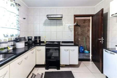 Sobrado à venda com 3 quartos, sendo 1 suíte, em Jardim Bonfiglioli, São Paulo, SP