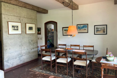Casa à venda com 5 quartos, sendo 2 suítes, em Jardim Marajoara, São Paulo, SP