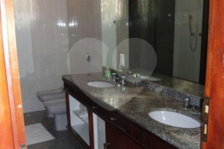 Apartamento à venda com 4 suítes em Real Parque, São Paulo, SP