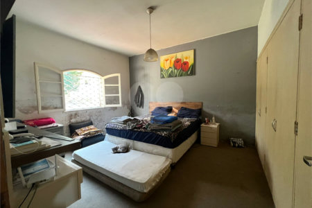 Casa à venda com 4 quartos, sendo 1 suíte,  em Jardim Colombo, São Paulo, SP