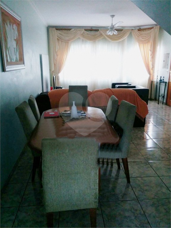 Sobrado à venda com 3 quartos, sendo 1 suíte, em Tremembé, São Paulo, SP