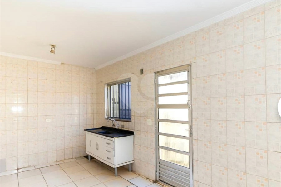 Sobrado à venda com 3 quartos, sendo 1 suíte,  em Vila Isolina Mazzei, São Paulo, SP