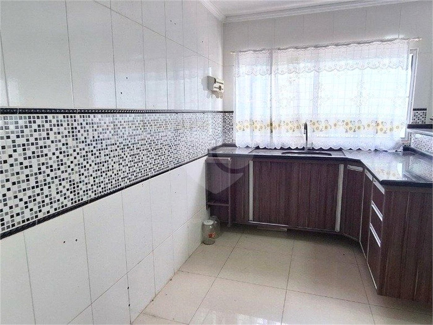 Casa à venda com 3 quartos, sendo 1 suíte, em Jardim dos Pássaros, Sorocaba, SP