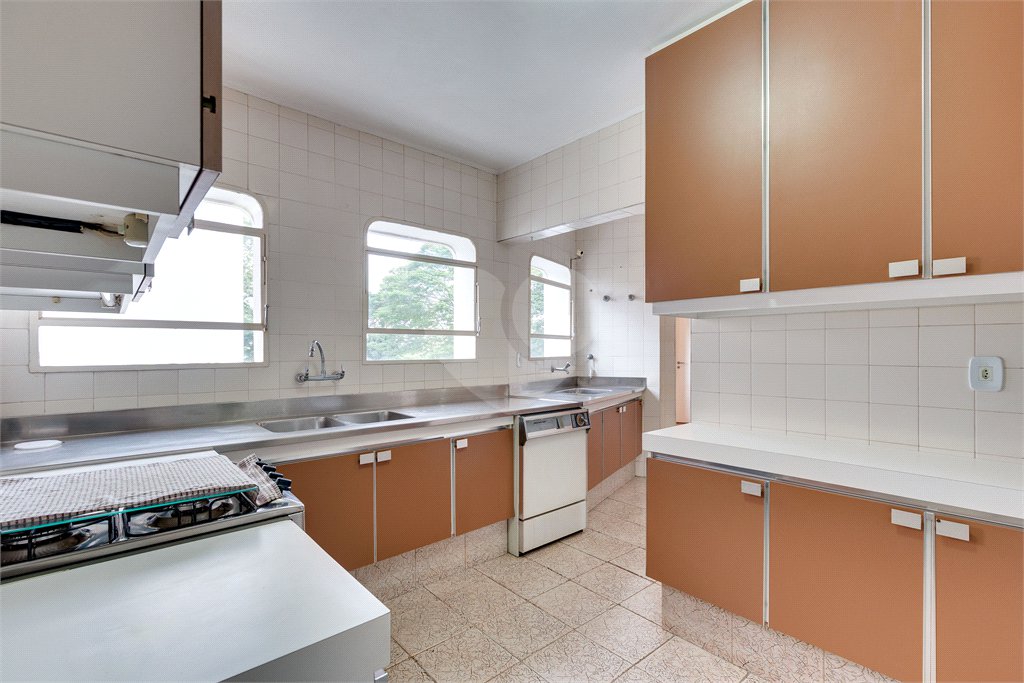 Apartamento à venda com 4 quartos, sendo 2 suítes, em Granja Julieta, São Paulo, SP