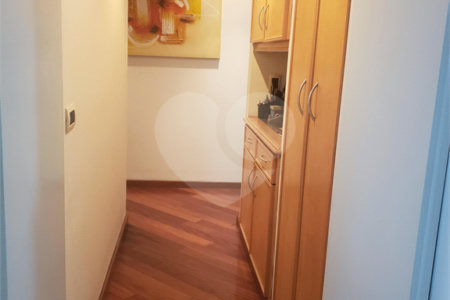 Apartamento à venda com 3 quartos, sendo 1 suíte, em Alto da Boa Vista, São Paulo, SP