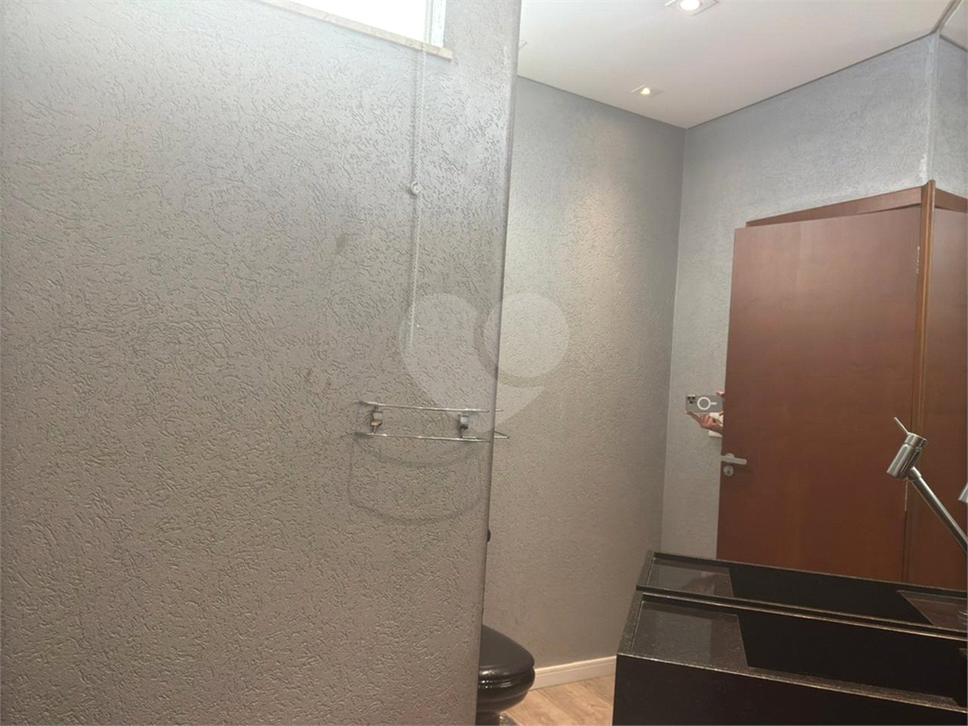 Casa à venda com 3 suítes no condomínio Aruã, Mogi das Cruzes - SP