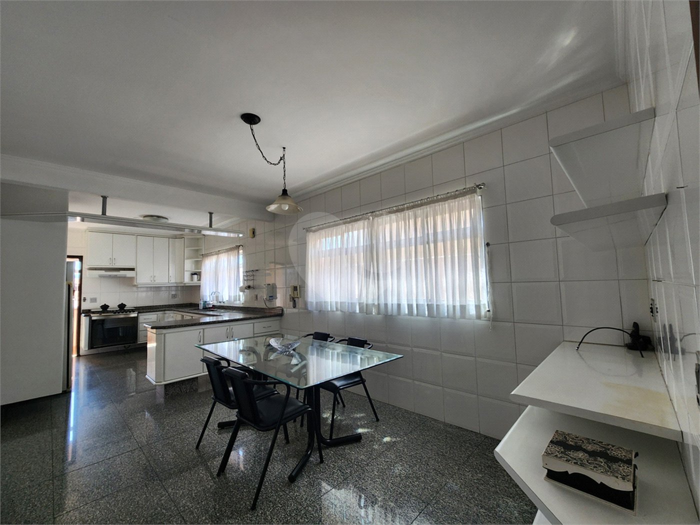 Sobrado à venda com 3 quartos, sendo 1 suíte,  em Vila Constança, São Paulo, SP
