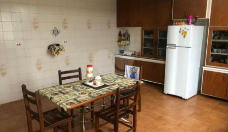 Sobrado à venda com 4 quartos, sendo 1 suíte,  em Serra da Cantareira, Mairiporã, SP