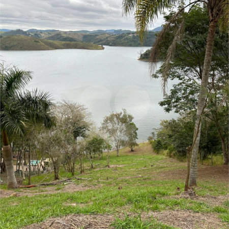 Terreno à venda no condomínio Portal do Igaratá, Igaratá - SP