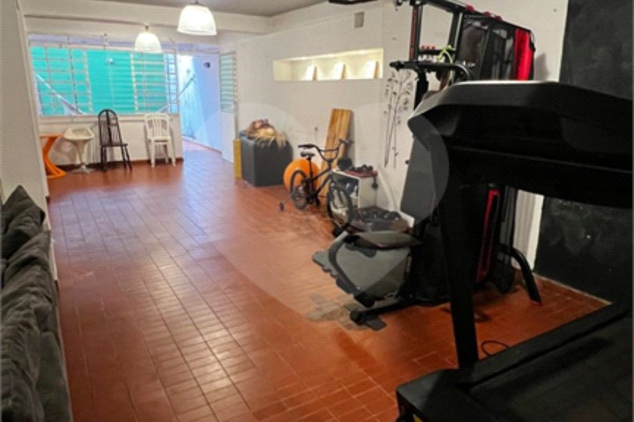 Sobrado à venda com 3 quartos, sendo 1 suíte, em Vila Mariana, São Paulo, SP
