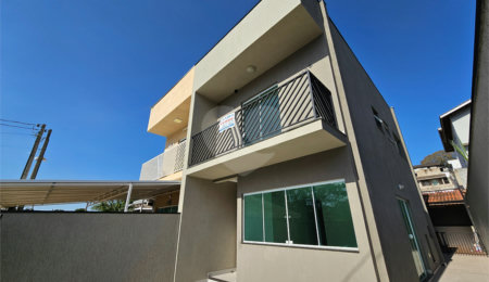 Casa à venda com 3 quartos, sendo 1 suíte,  em Jardim Maristela, Atibaia, SP