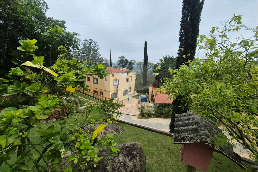 Casa à venda com 4 suítes no condomínio Sausalito, Mairiporã - SP