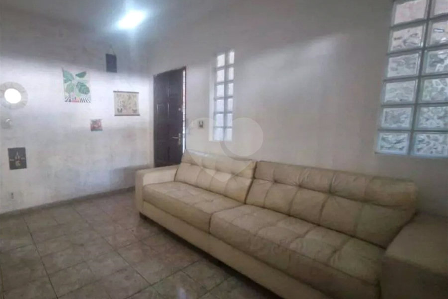 Sobrado à venda com 8 quartos em Vila Guarani, São Paulo, SP