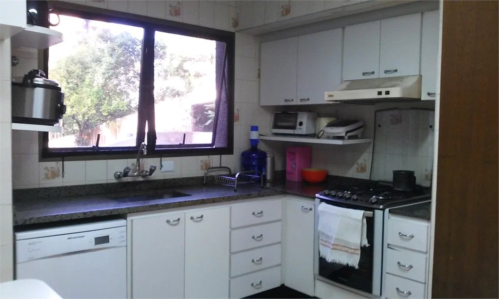 Apartamento à venda com 3 quartos, sendo 1 suíte,  em Jardim Vitória Régia, São Paulo, SP