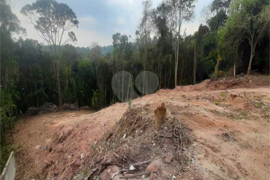 Terreno à venda no condomínio Alpes da Cantareira, Mairiporã - SP