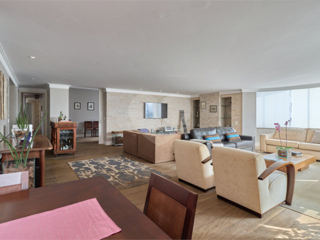 Apartamento à venda com 4 quartos, sendo 3 suítes,  em Campo Belo, São Paulo, SP