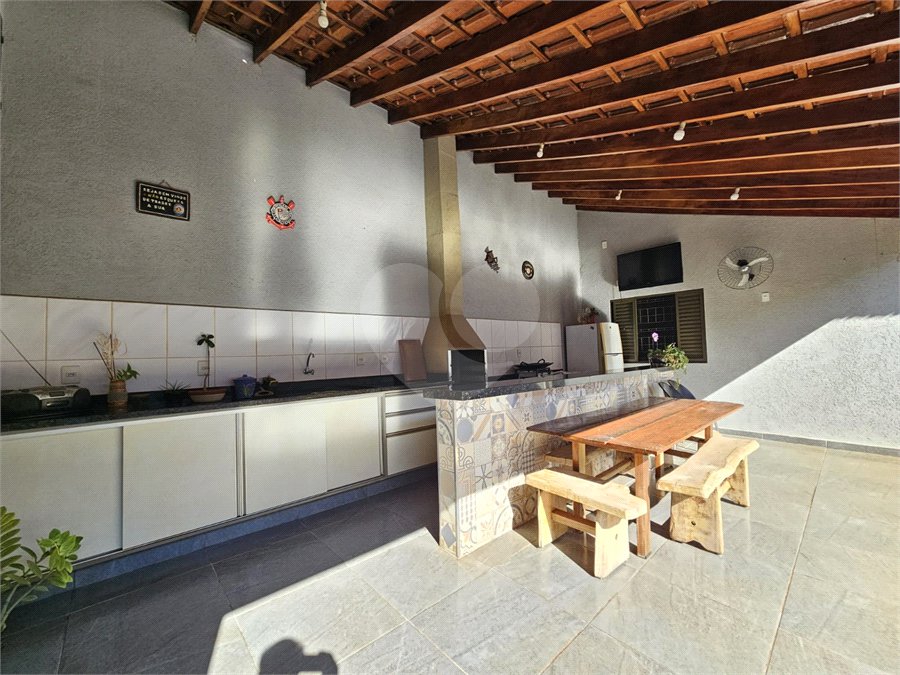 Casa à venda com 3 quartos, sendo 1 suíte,  em Jardim Jóquei Clube, Ribeirão Preto, SP