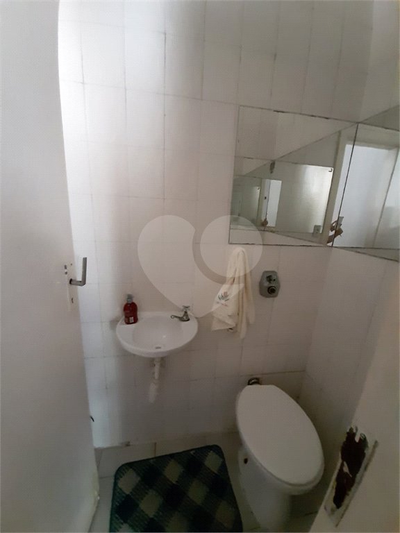 Sobrado à venda com 3 quartos, sendo 1 suíte, em Bosque da Saúde, São Paulo, SP
