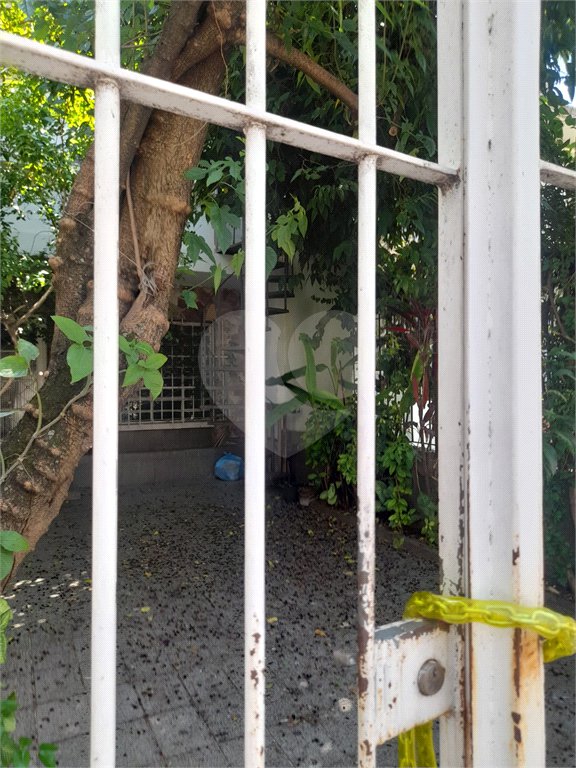 Sobrado à venda com 3 quartos, sendo 1 suíte, em Vila Mariana, São Paulo, SP