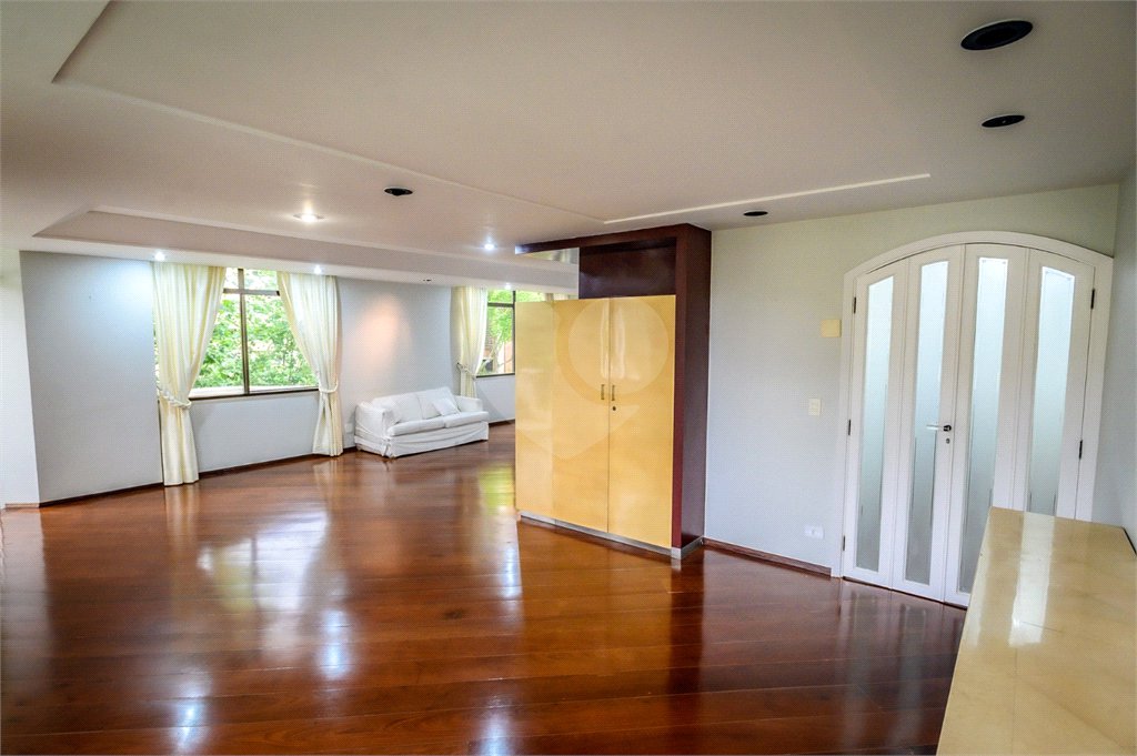 Apartamento à venda com 3 suítes em Paineiras do Morumbi, São Paulo, SP