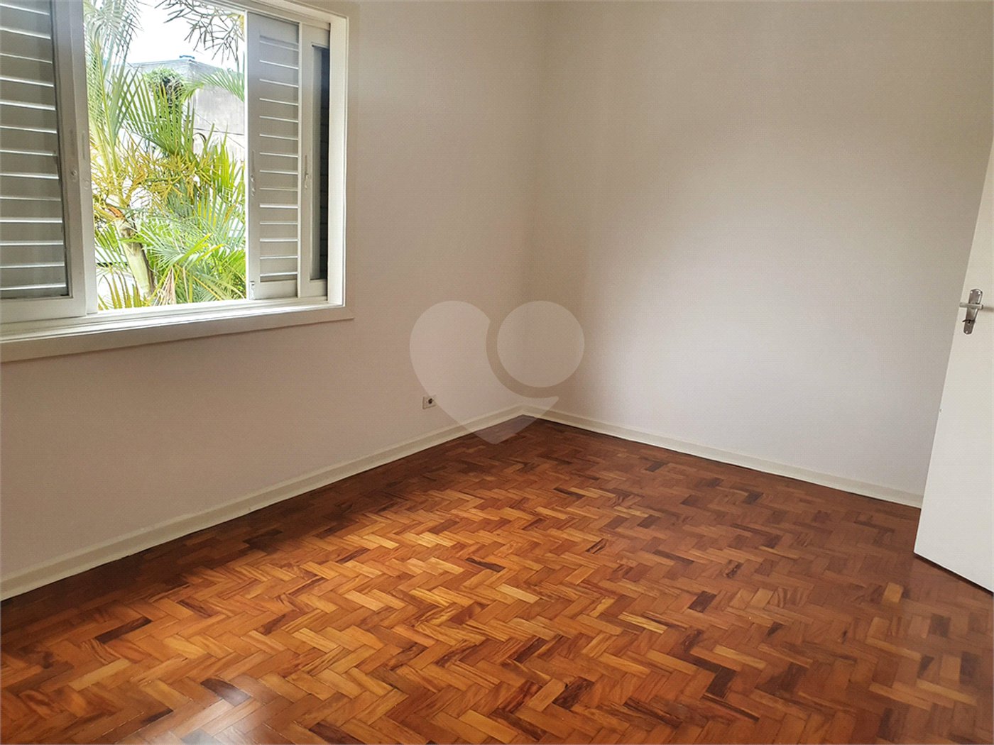 Casa à venda com 3 quartos, sendo 1 suíte, em Santo Amaro, São Paulo, SP
