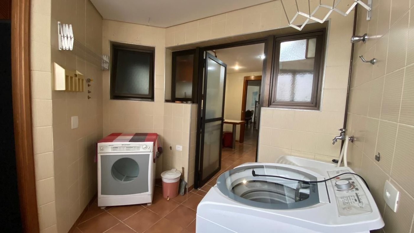 Apartamento com 3 dormitórios à venda, 170 m² por R$ 1.430.000,00 - Pitangueiras - Guarujá/SP