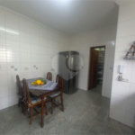 Casa à venda com 5 quartos, sendo 2 suítes, no condomínio Vinhas da Vista Alegre - Lado Sede, Vinhedo - SP