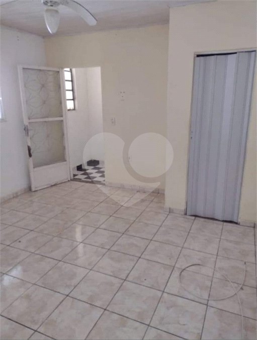 Casa à venda com 3 quartos em Santíssimo, Rio de Janeiro, RJ