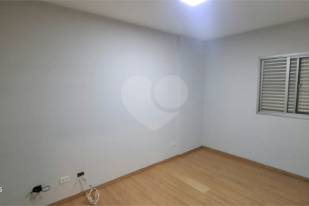 Apartamento à venda com 2 quartos em Vila Galvão, Guarulhos, SP