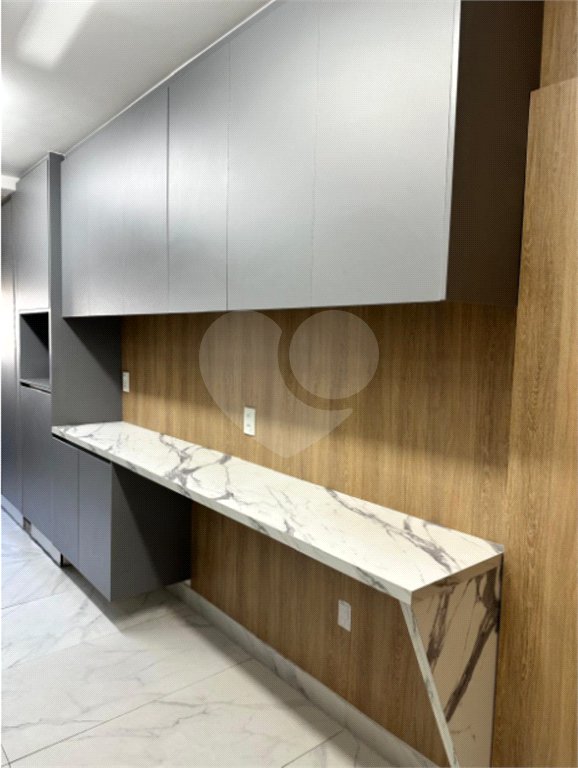 Apartamento à venda com 3 quartos, sendo 1 suíte,  em Jardim Vazani, São Paulo, SP