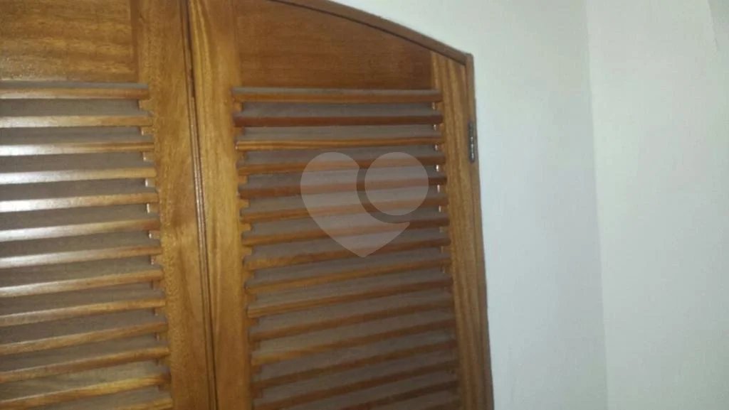 Sobrado à venda com 5 quartos, sendo 3 suítes, em Tremembé, São Paulo, SP