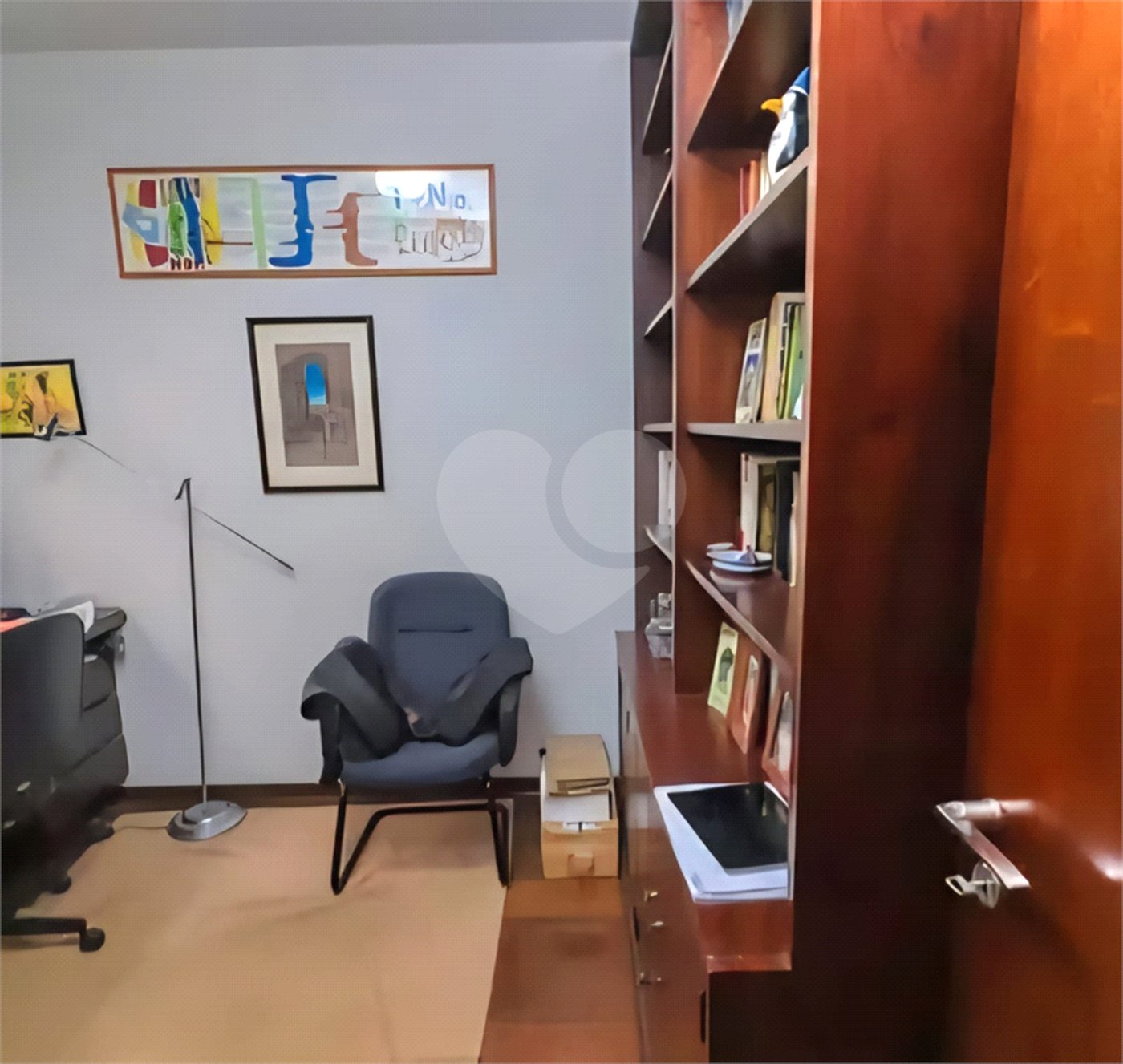 Sobrado à venda com 3 quartos, sendo 1 suíte,  em Vila Universitária, São Paulo, SP