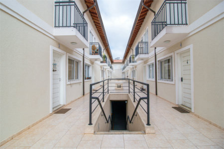 Casa à venda com 2 suítes no condomínio Residencial Living Sabara, São Paulo - SP