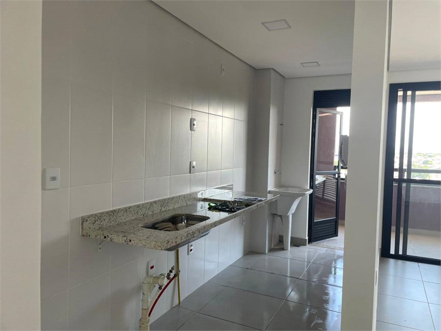 Apartamento para alugar com 2 quartos, sendo 1 suíte, em Jardim Guarujá, Sorocaba, SP