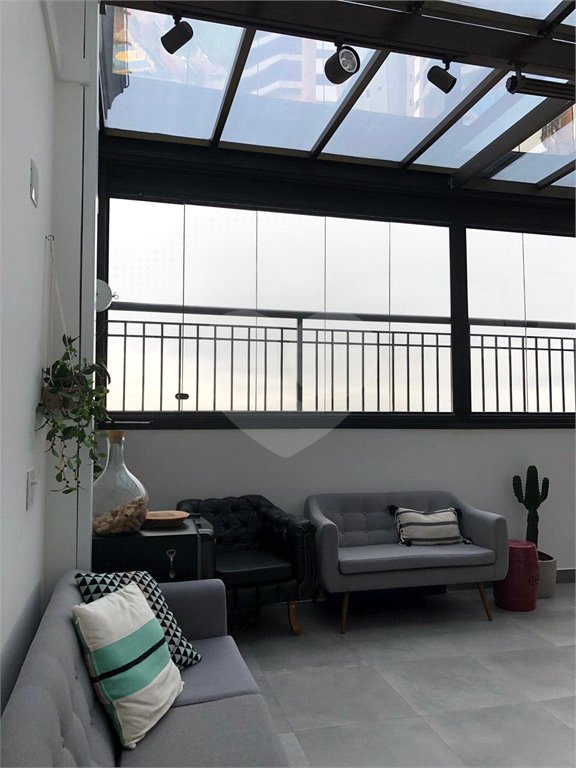 Apartamento à venda com 3 quartos, sendo 1 suíte, em Jardim Parque Morumbi, São Paulo, SP
