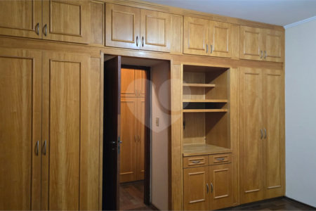 Casa à venda ou para alugar com 4 quartos, sendo 2 suítes, em Jardim Morumbi, Araraquara, SP