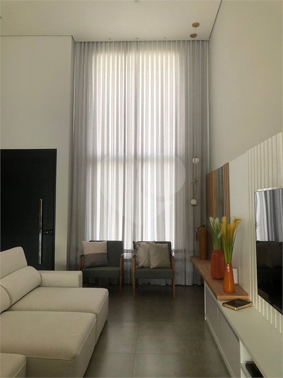 Casa à venda com 3 suítes no condomínio Residencial Fazenda Altaq Vista, Salto de Pirapora - SP