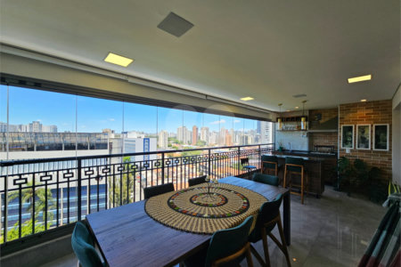Apartamento à venda com 3 quartos, sendo 1 suíte, em Chácara Santo Antônio, São Paulo, SP