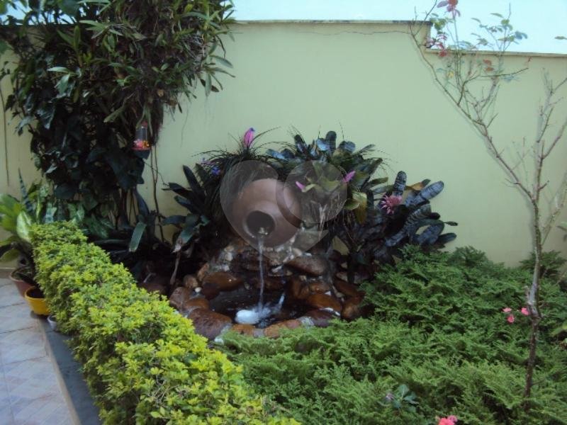 Sobrado à venda com 4 quartos, sendo 2 suítes, em Jardim Peri Peri, São Paulo, SP