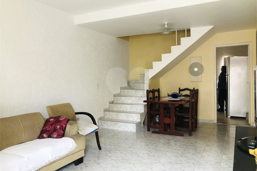 Sobrado à venda com 2 quartos em Vila Paulicéia, São Paulo, SP