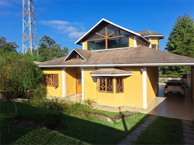 Casa à venda com 3 suítes em Granja Viana, Cotia, SP
