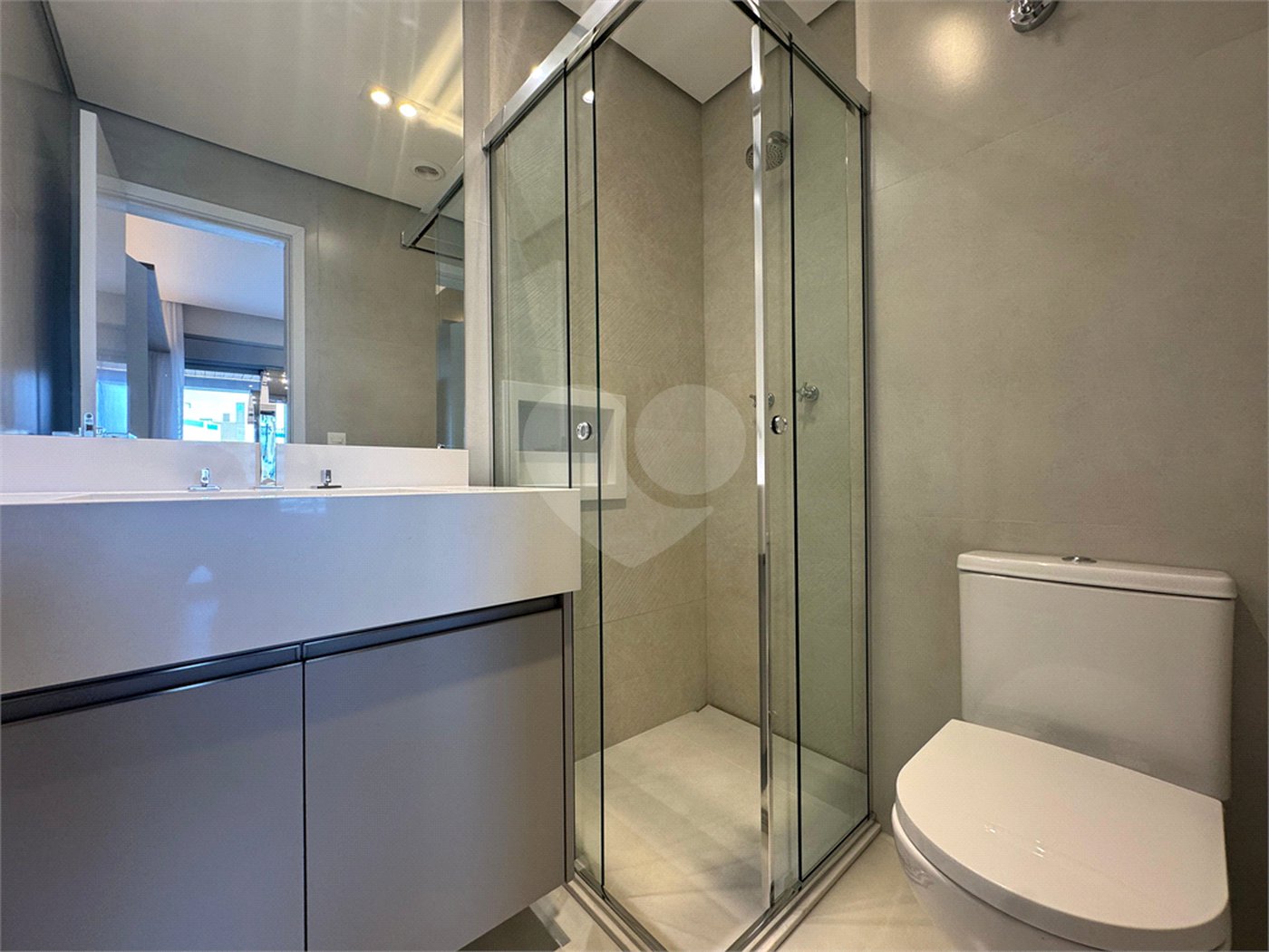 Apartamento à venda com 3 suítes em Riviera, Bertioga, SP