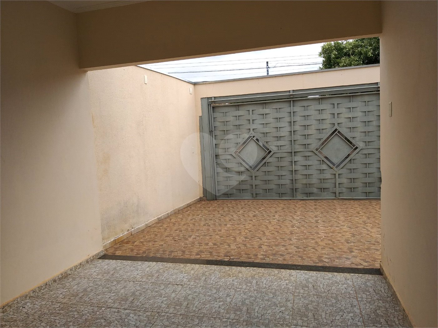 Casa à venda com 3 quartos, sendo 2 suítes, em Jardim das Estações (vila Xavier), Araraquara, SP