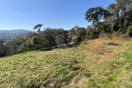 Terreno a Venda com 1000m2 no Jd Estancia Brasil em Atibaia