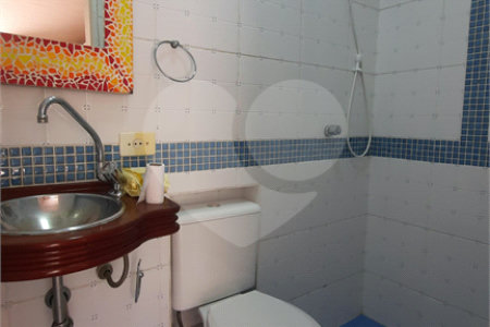 Casa de Vila à venda com 4 quartos, sendo 2 suítes, em Granja Julieta, São Paulo, SP