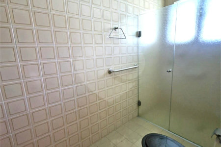 Casa Térrea à venda com 5 quartos, sendo 3 suítes, em Granja Julieta, São Paulo, SP