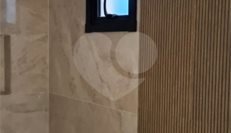 Sobrado à venda com 3 suítes em Vila São Geraldo, São Paulo, SP