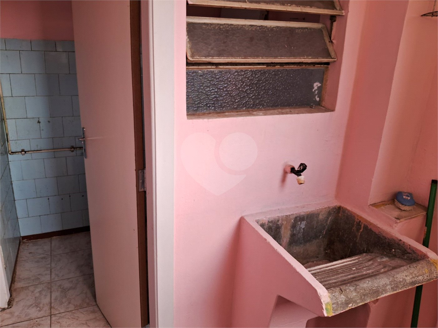 Apartamento a venda com 35m² perto de ônibus e Metrô