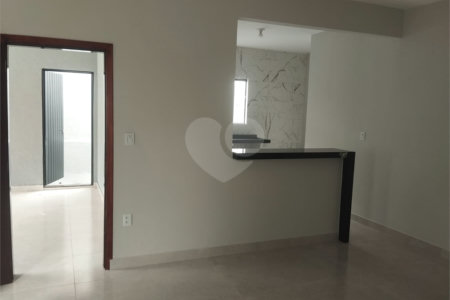 Casa Térrea à venda com 3 quartos, sendo 1 suíte, em Jardim Nova América, Araraquara, SP