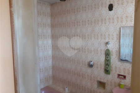 Casa de Vila à venda com 4 quartos, sendo 2 suítes,  em Vila São Francisco, São Paulo, SP